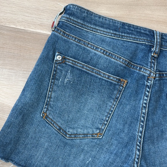 Anthro Pilcro - The Signature High Rise Short - Picture 16 of 17